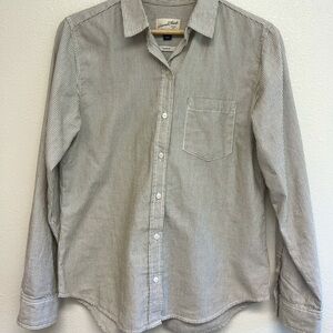 Women’s shirt striped brown/white, small, Universal Thread, worn once.